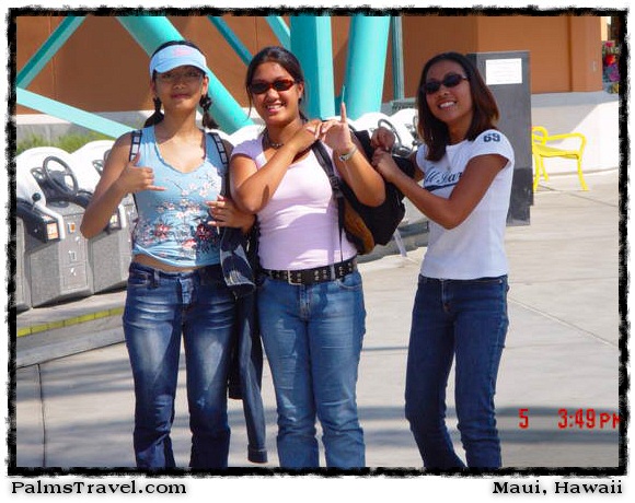  High School Grads At Knotts Berry Farm 